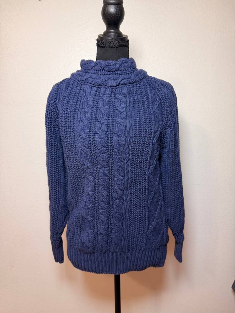 Hunter's Run Navy Cable Knit Turtleneck Sweater Cozy Preppy Style
